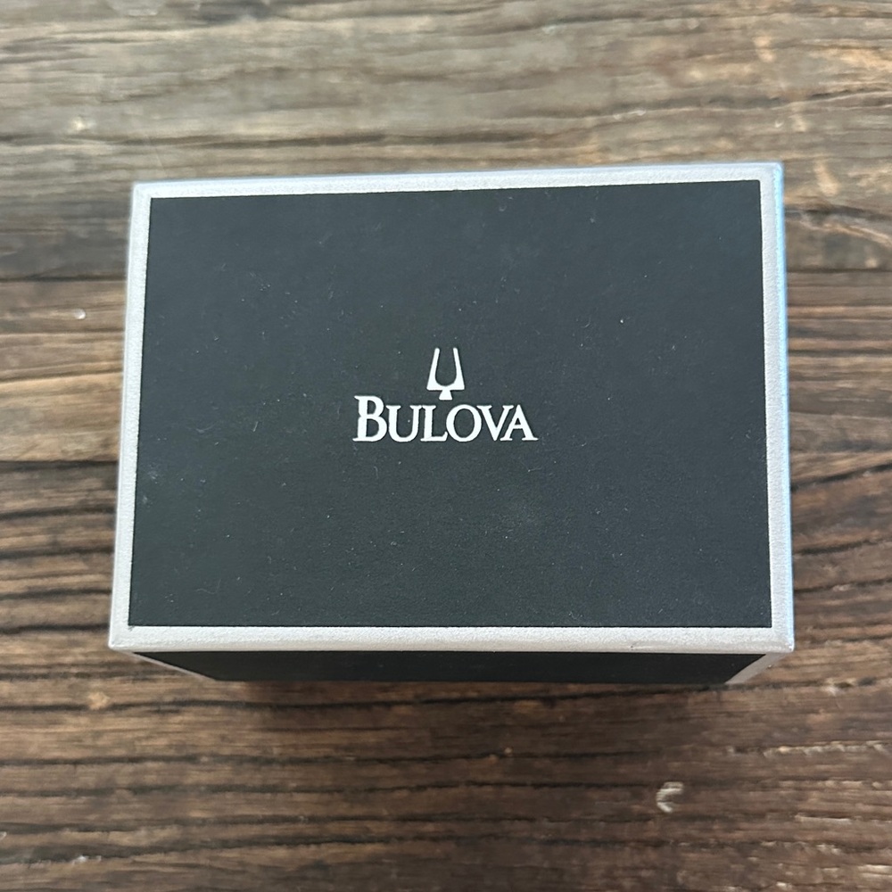 Bulova Black and Silver Display Box